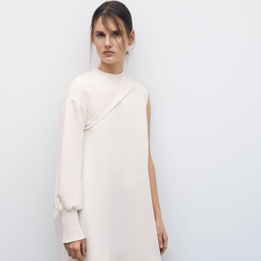 New with tags Zara Textured Knit Sweater